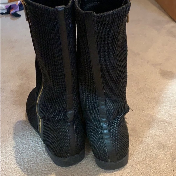 Black tall boots - Picture 4 of 5